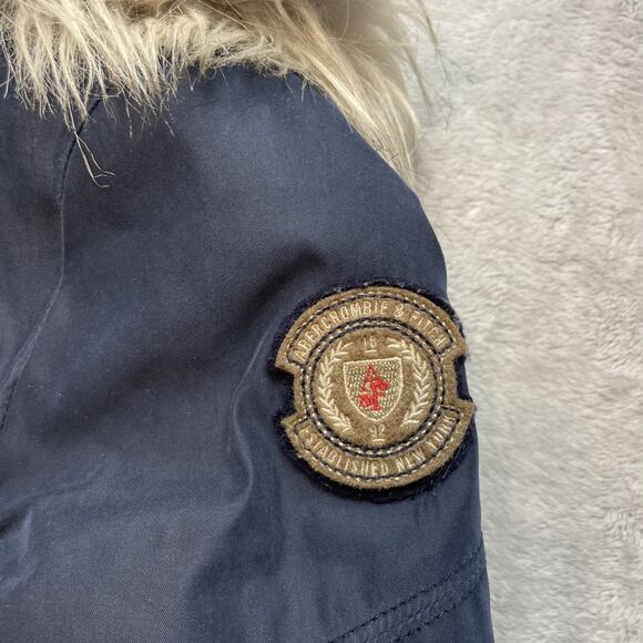 Abercrombie & Fitch Parka Jacket Womens M Navy Sherpa Lined Faux Fur Hood - Picture 11 of 16